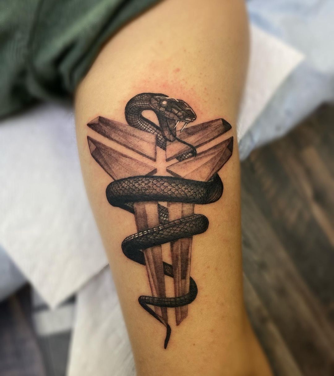 Can I Use Aquaphor On a New Tattoo? Psycho Tats