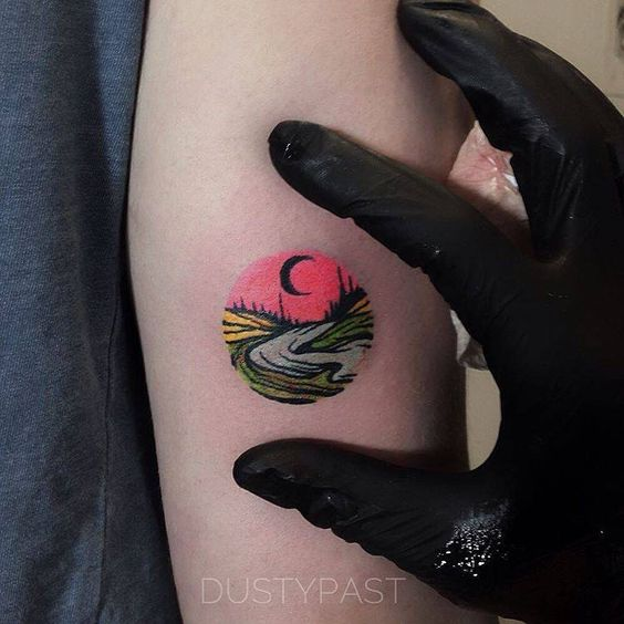 32 Bicep Tattoo Styles to Showcase Women’s Grace and Strength - Psycho Tats