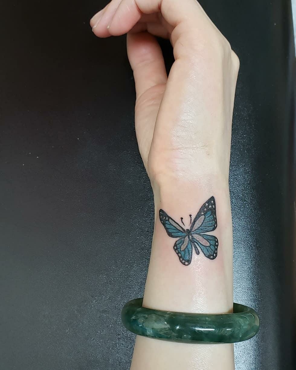 61 Top Butterfly Wrist Tattoo Styles With Positive Symbolism - Psycho Tats