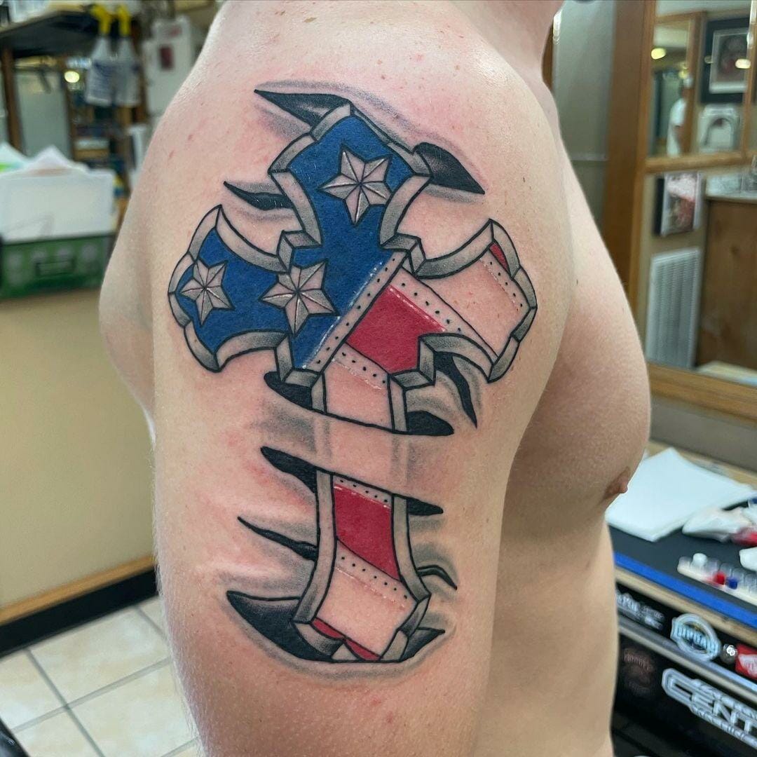 50 Cross Tattoo Concepts for Shoulder: Blending Faith and Aesthetics ...