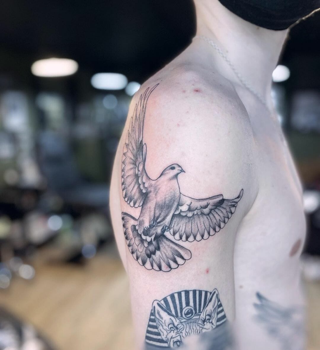80 Incredible Bird Tattoo Styles To Ink On Shoulders - Psycho Tats