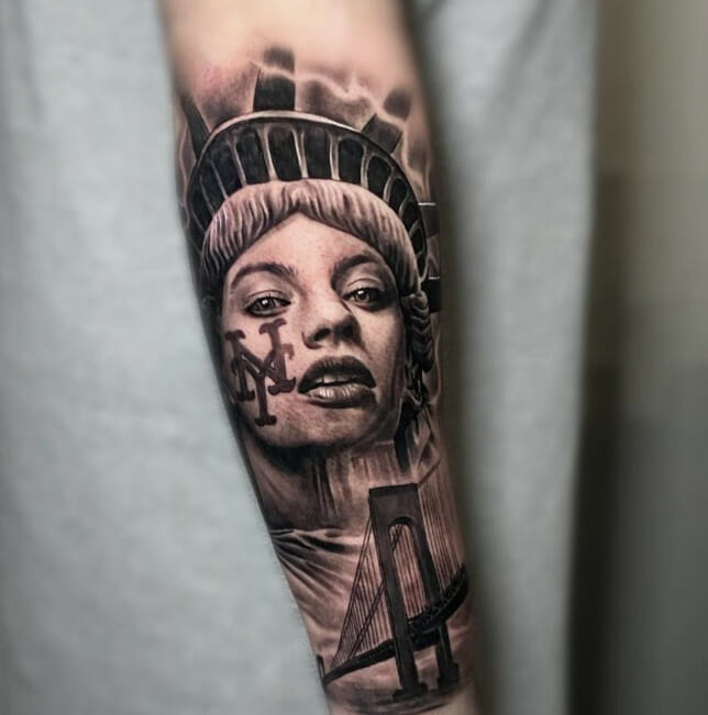31 Statue of Liberty Tattoo Designs A Tribute to the Iconic Lady of